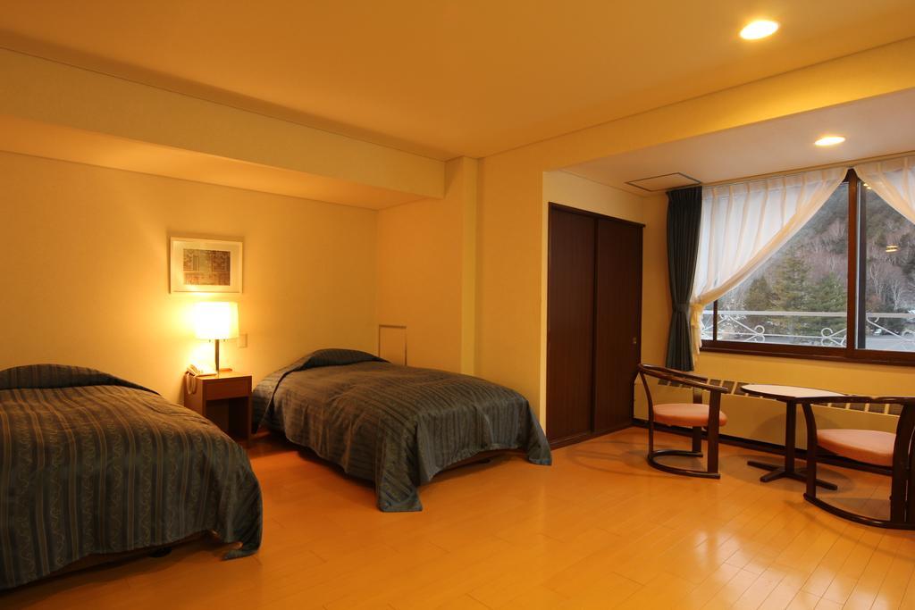 Kidoike Onsen Hotel Yamanouchi  Bagian luar foto